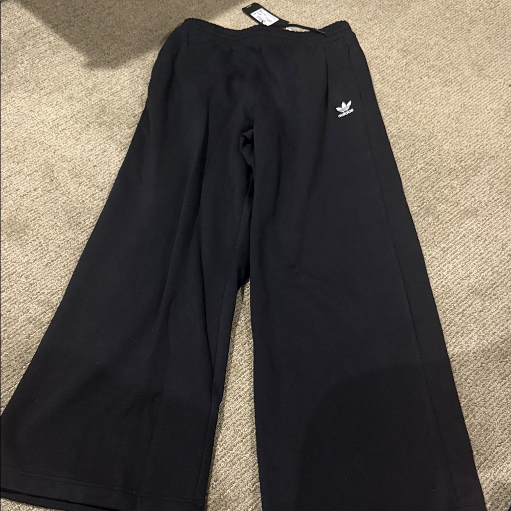 Adidas Essential WL pants Black Sweatpants